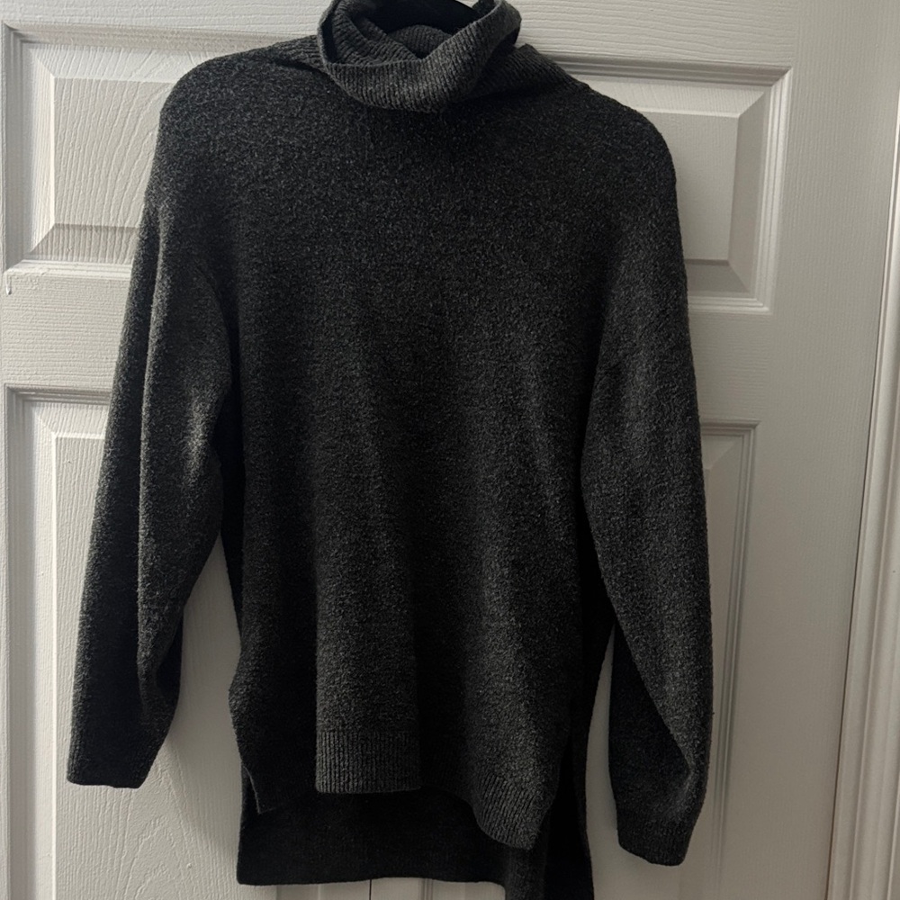 H&M Dark Gray Turtleneck Sweater